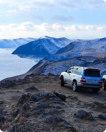 Катание на хивусах на зимнем Байкале