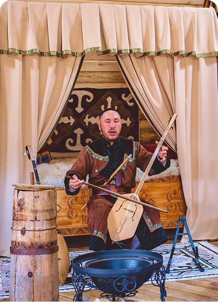 Концерт Горлового пения, кайчи, Алтай